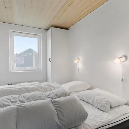 Prázdninový dům Beautiful In With Sauna