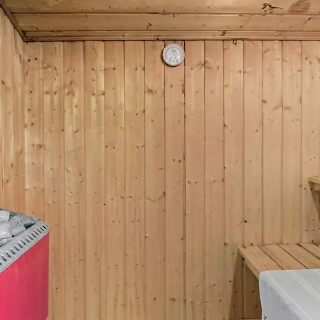 Beautiful In With Sauna Сasa de vacaciones *