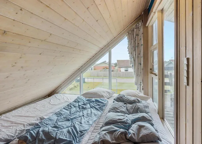 Holiday home Beautiful In With Sauna *